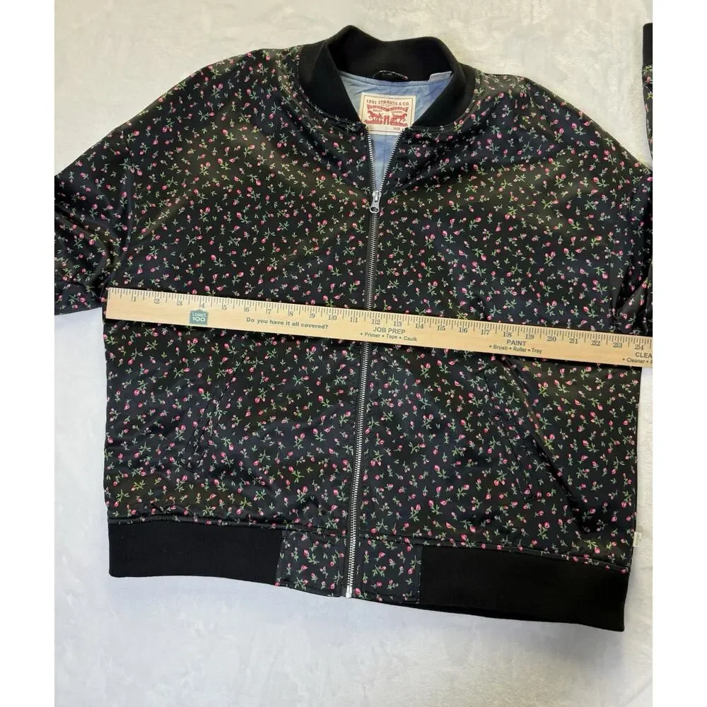 Levi’s Women’s Bomber Jacket Sz L Satin Rosebud Black Pink Chambray Lining - Picture 9 of 11